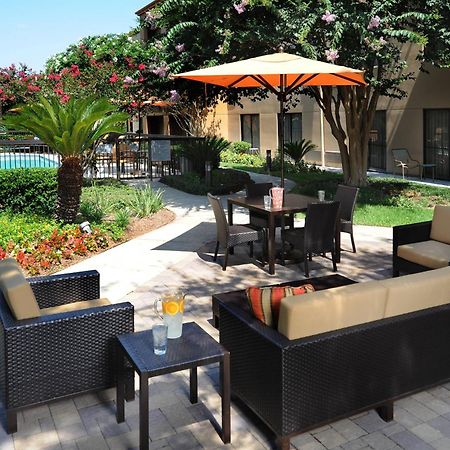Hotel Courtyard By Marriott Houston Hobby Airport Facilidades foto