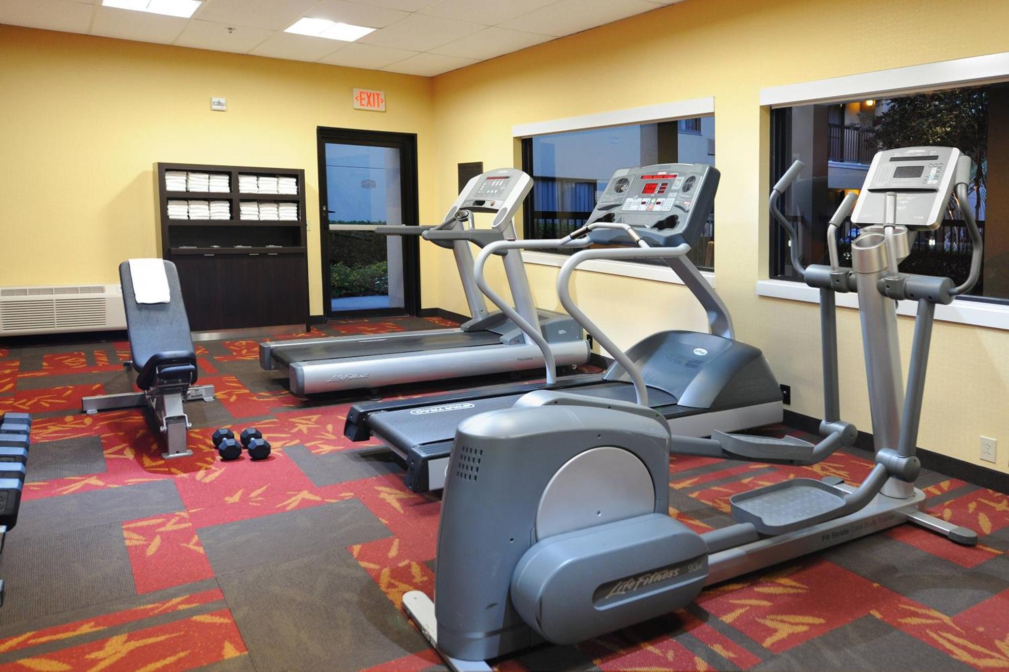 Hotel Courtyard By Marriott Houston Hobby Airport Facilidades foto